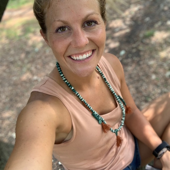 Meet your Posher, Katelan - Picture 3 of 6